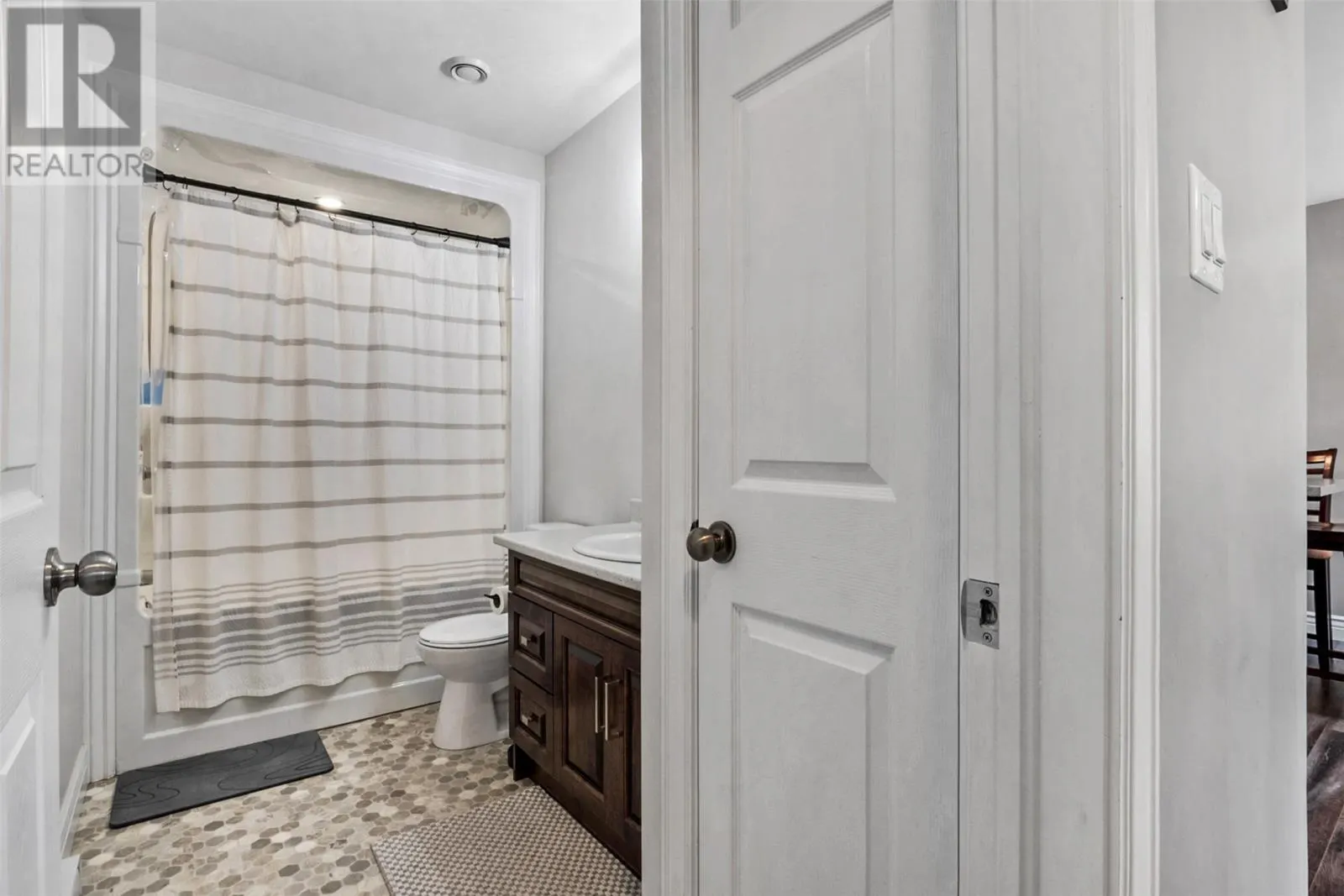 5 Chatwood Crescent