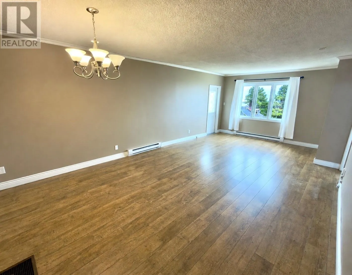 138 MEMORIAL Drive
