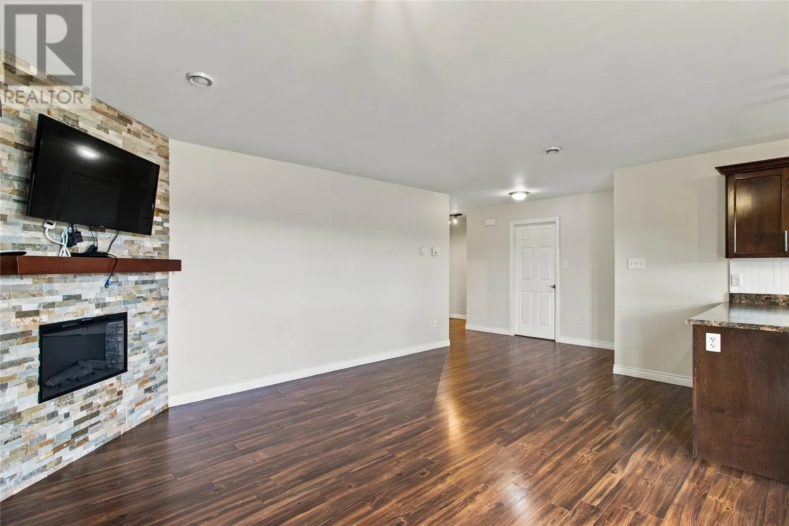 405 Blackmarsh Road Unit#4 #4