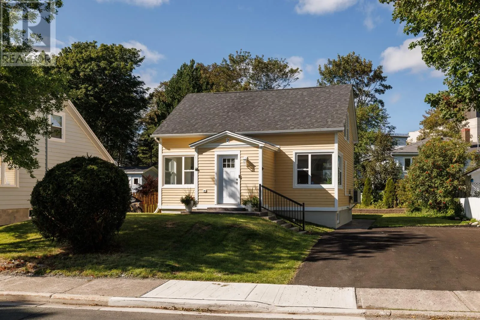 2 Milbanke Street