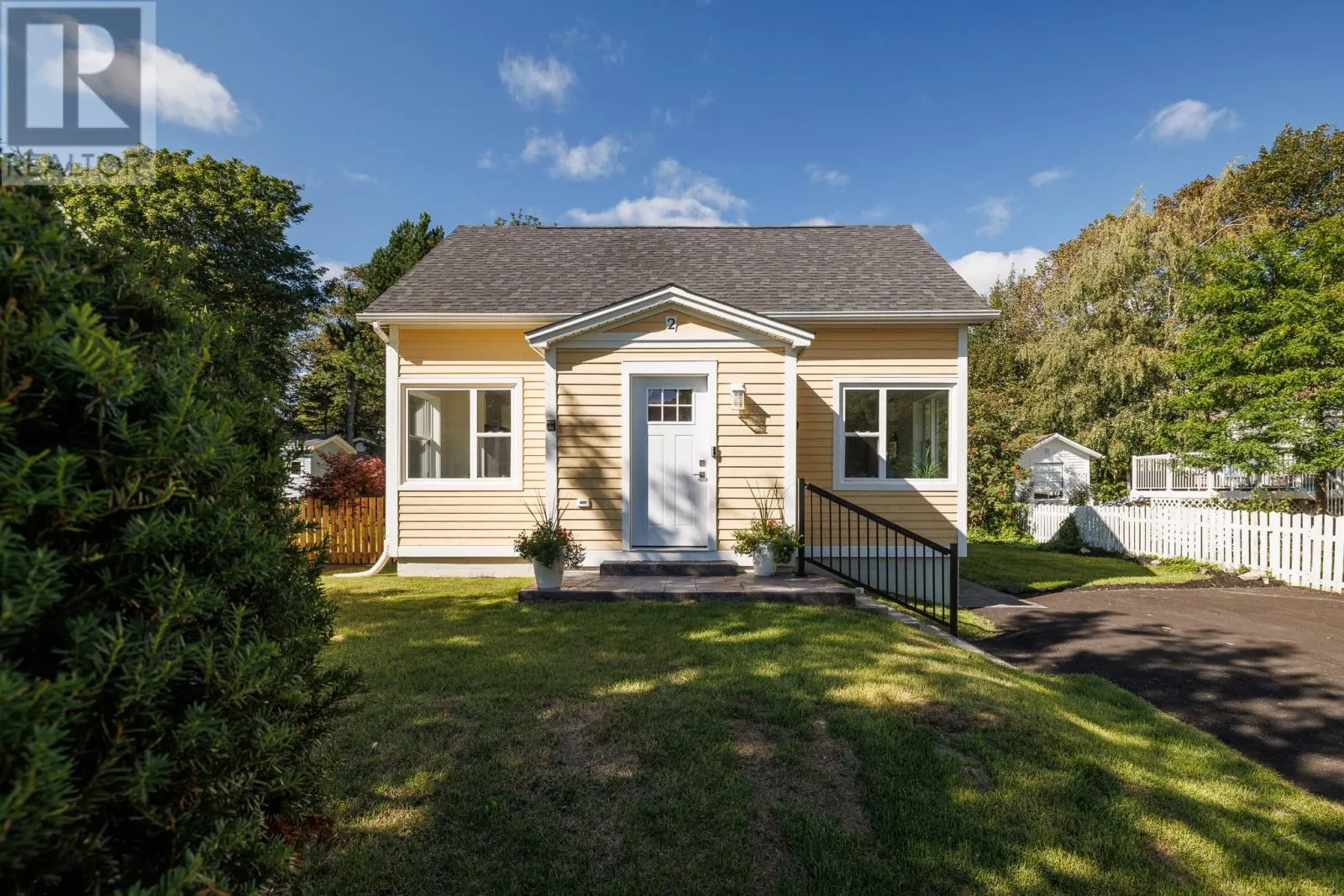 2 Milbanke Street