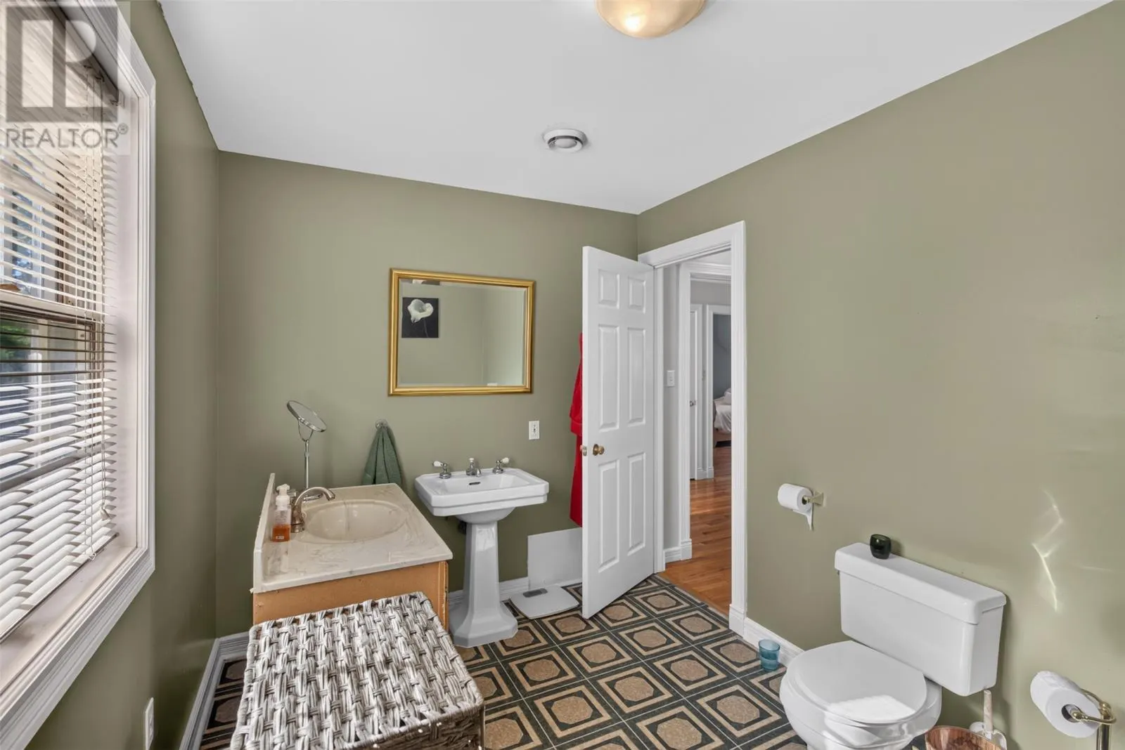 21 Symonds Place