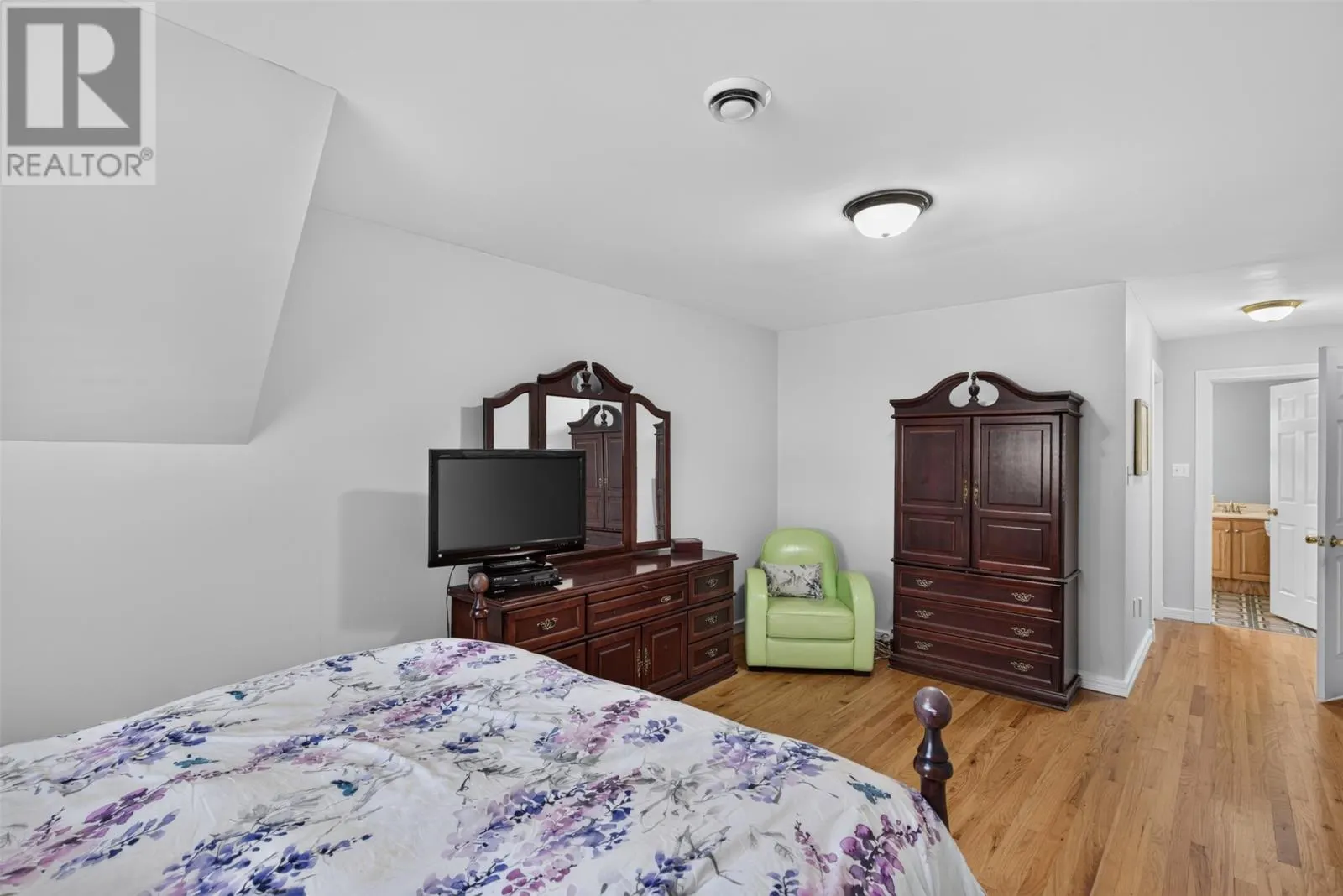 21 Symonds Place