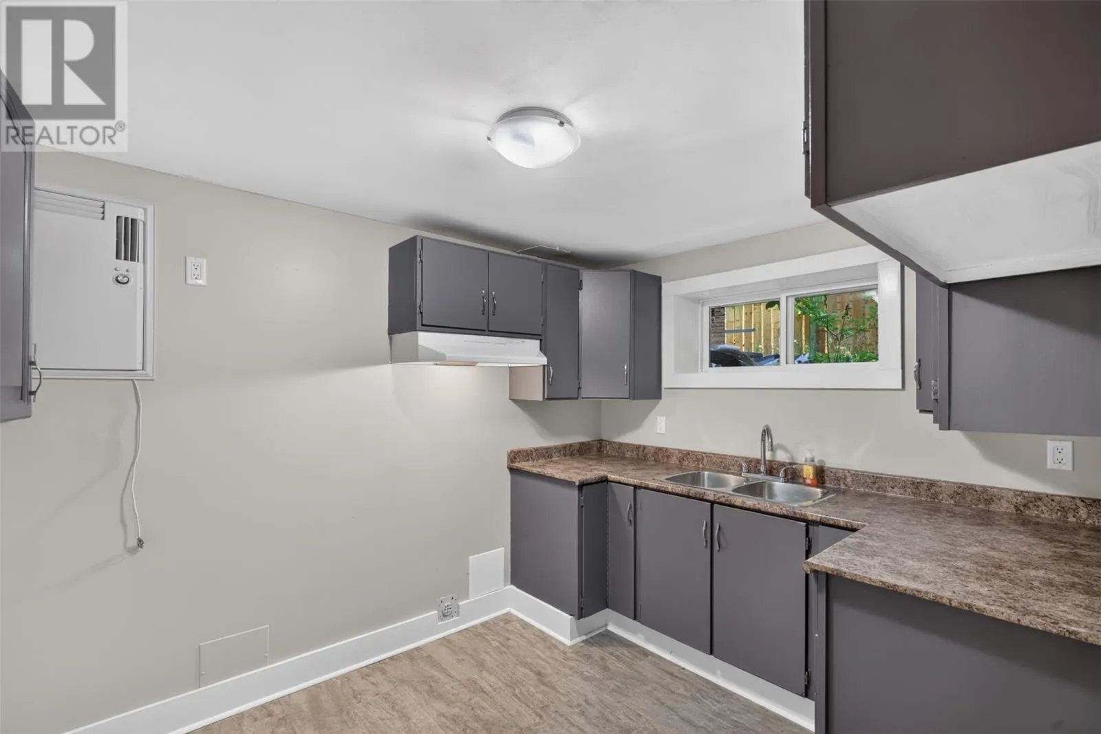 21 Symonds Place