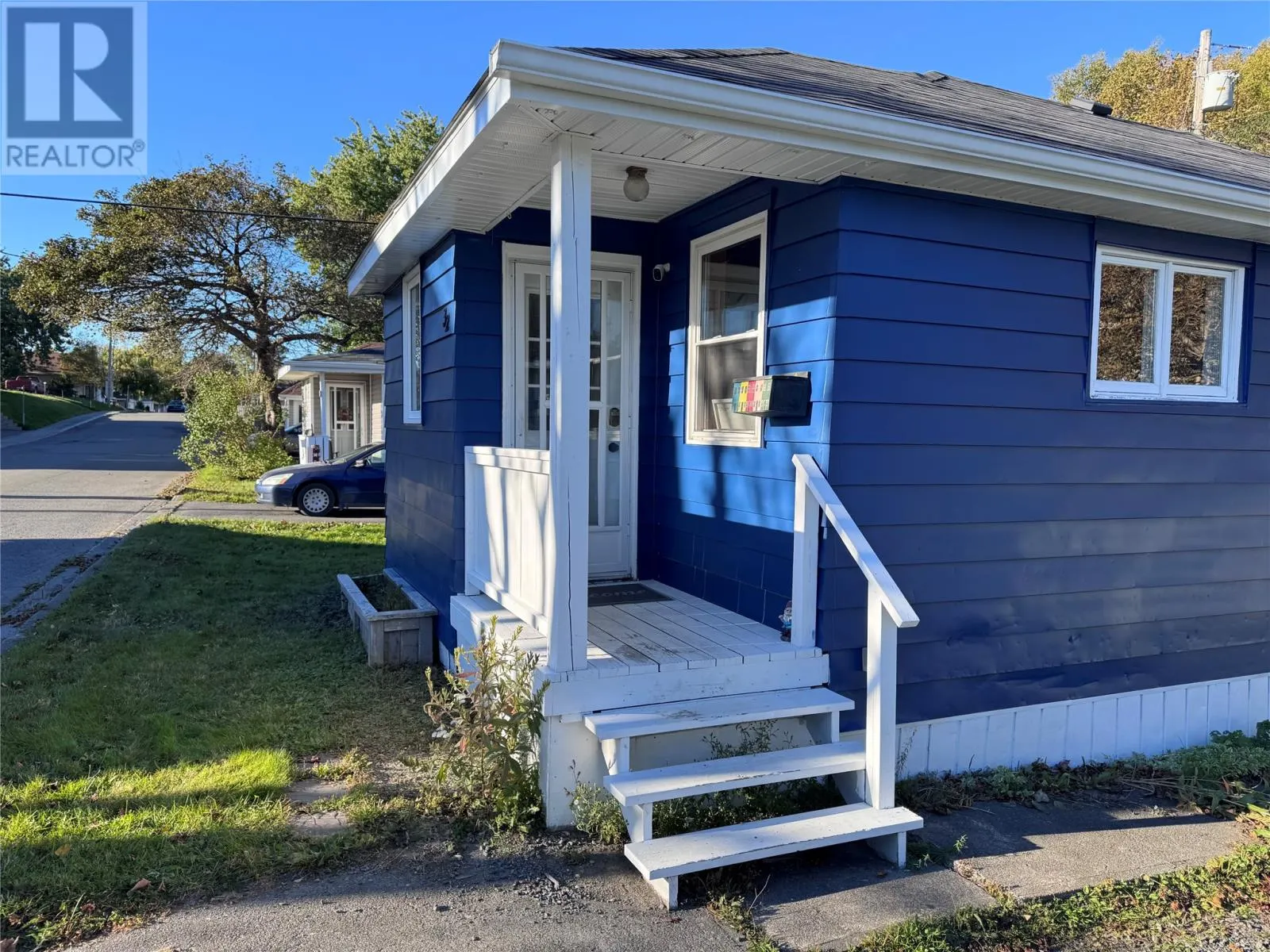 32 Beaumont Avenue