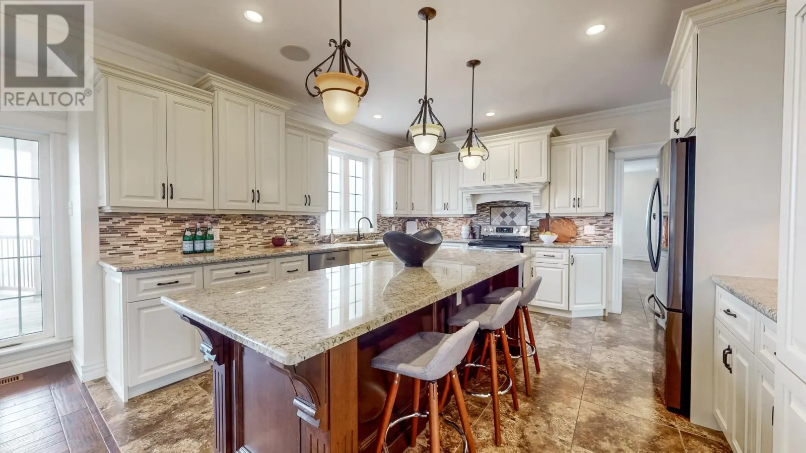 115 Ridgewood Drive