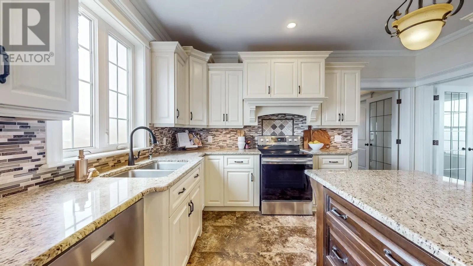 115 Ridgewood Drive