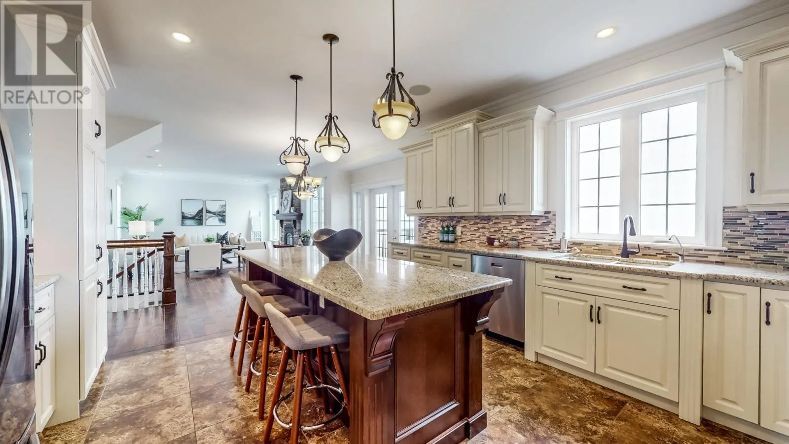 115 Ridgewood Drive