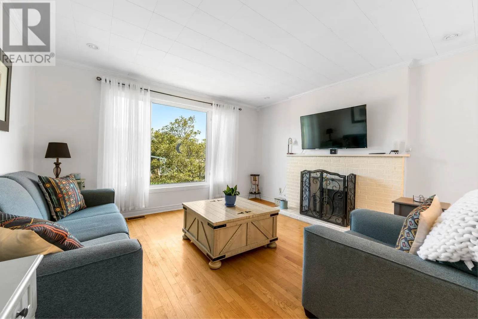 13 Symonds Avenue
