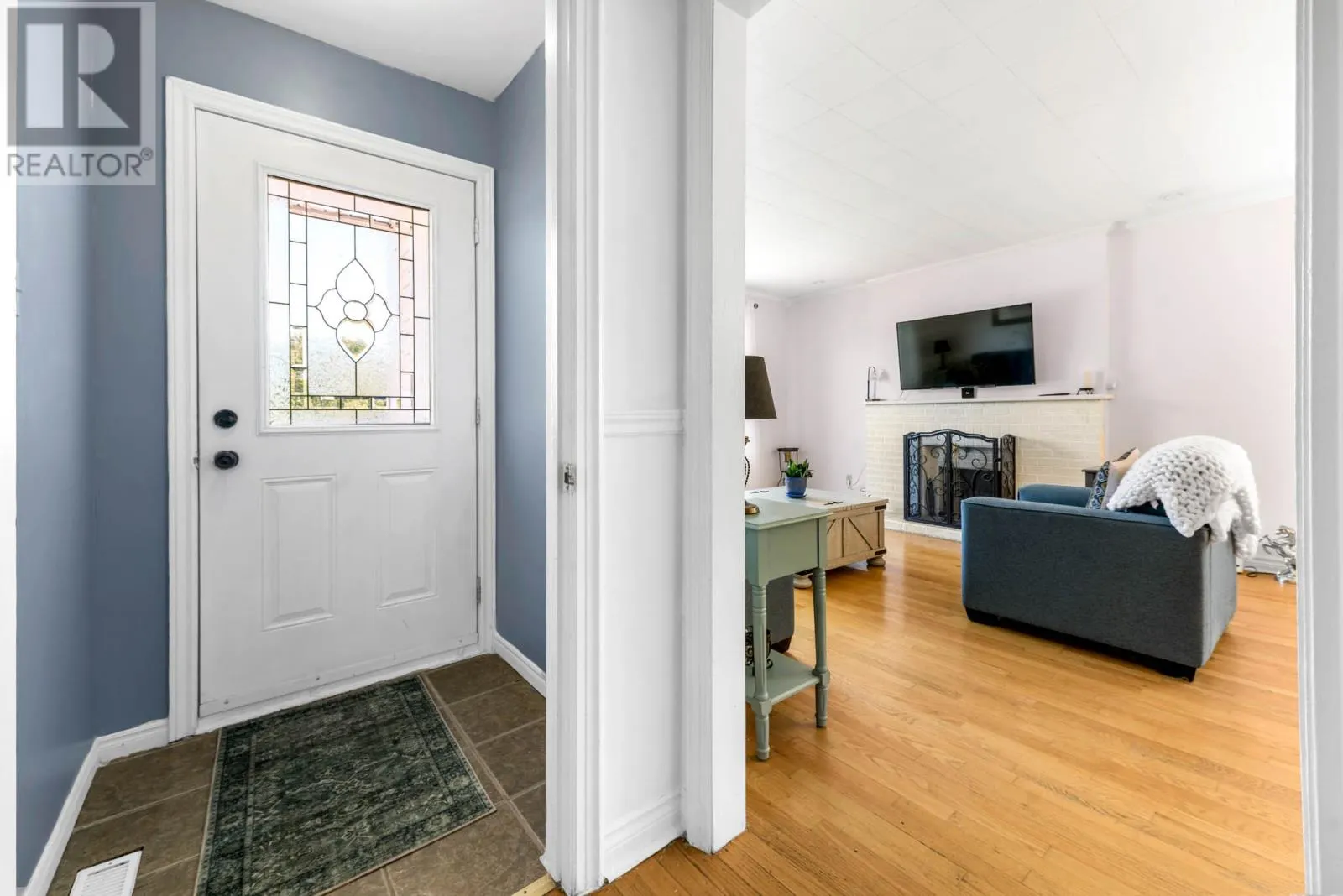 13 Symonds Avenue