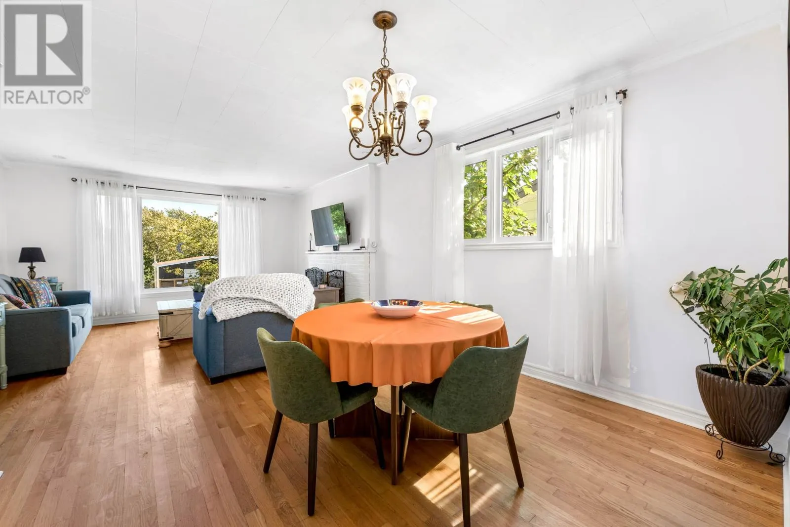 13 Symonds Avenue