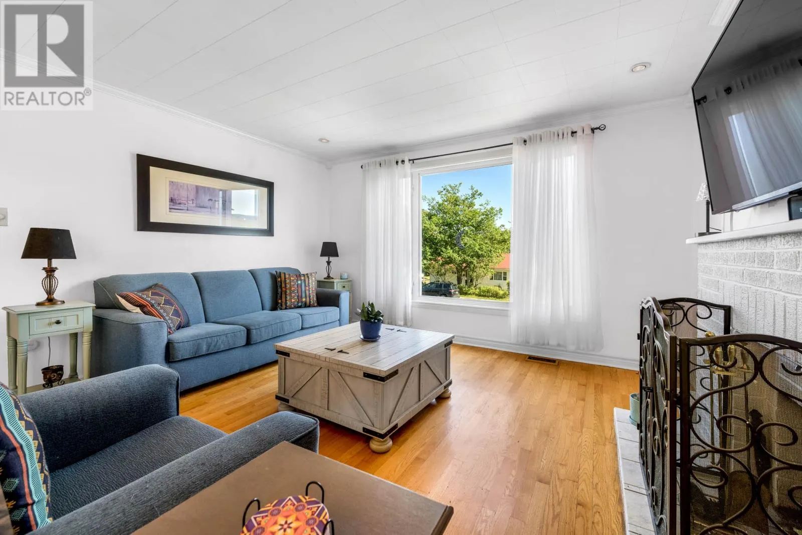 13 Symonds Avenue
