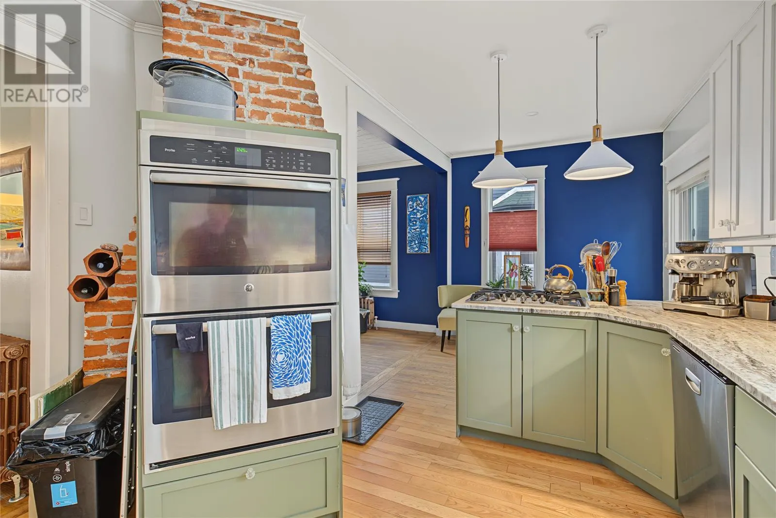 11 Blatch Avenue