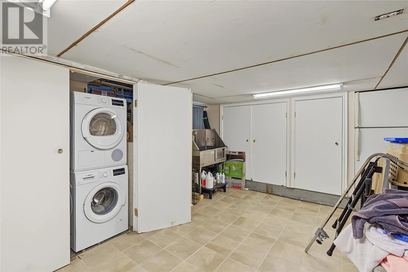 11 Blatch Avenue