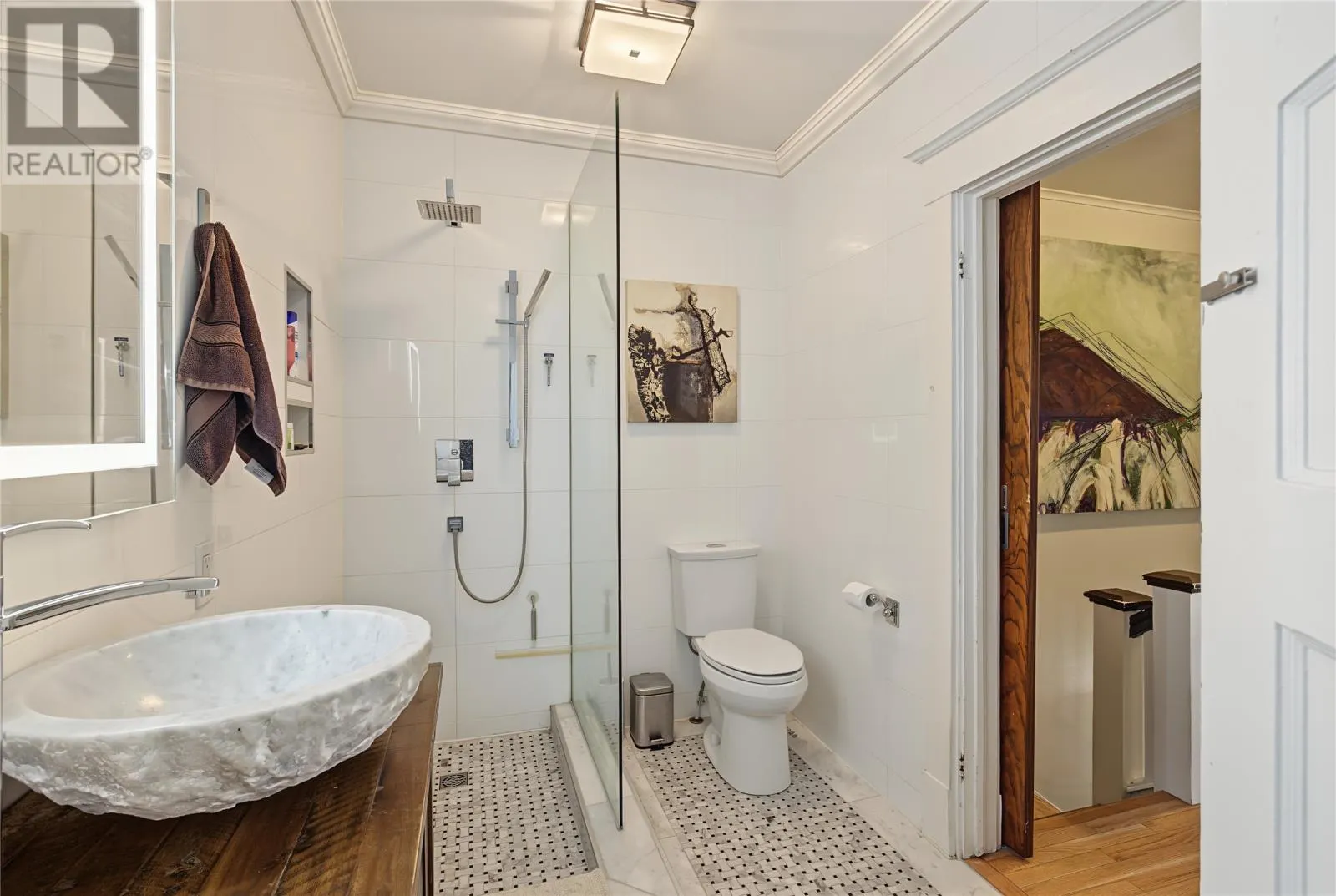 11 Blatch Avenue