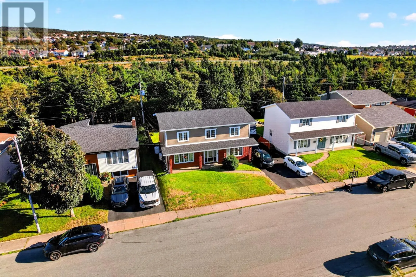 65 BEACONHILL Crescent