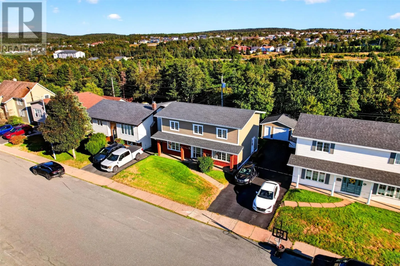 65 BEACONHILL Crescent