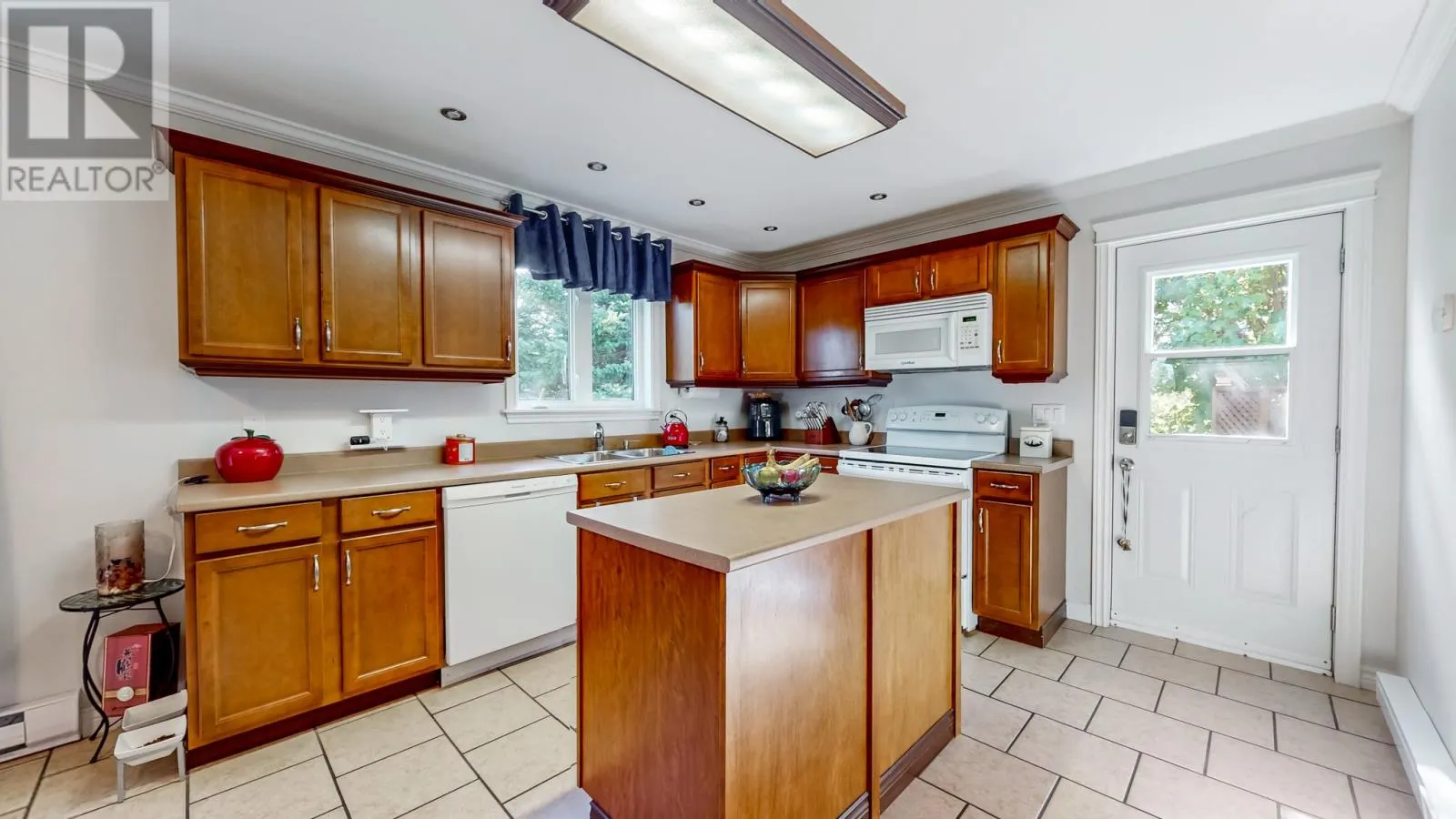 35 Chaytors Road