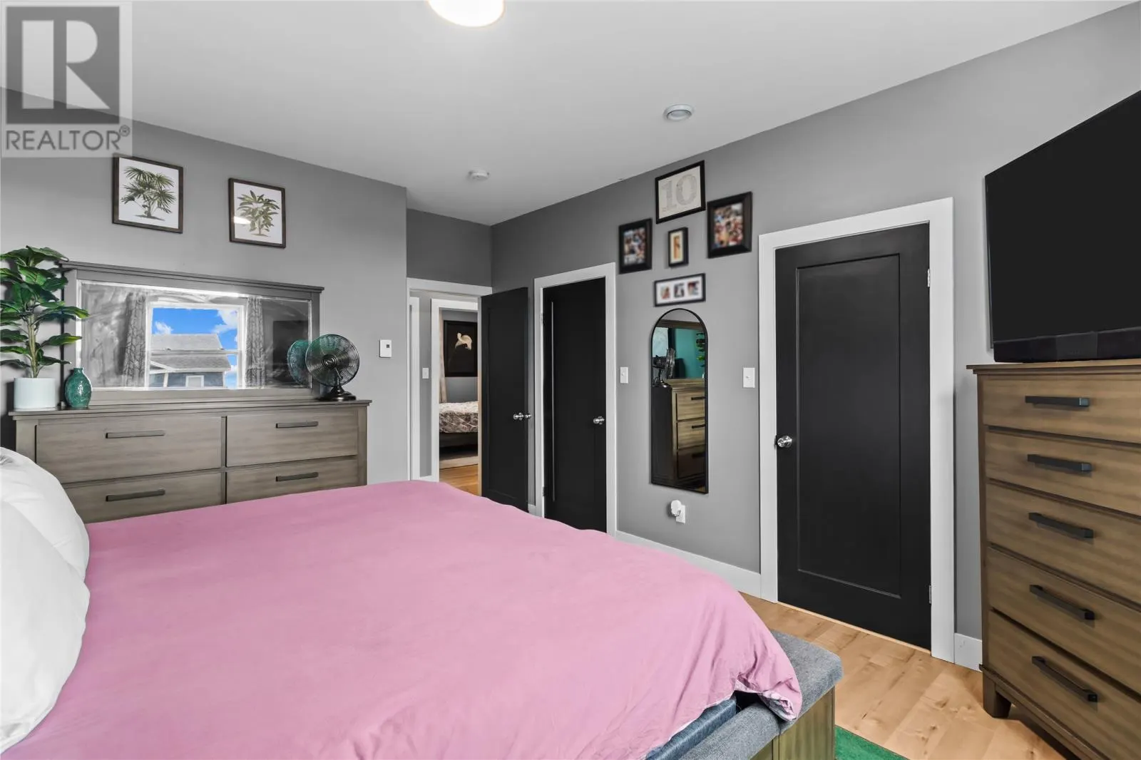 29 Hartland Avenue