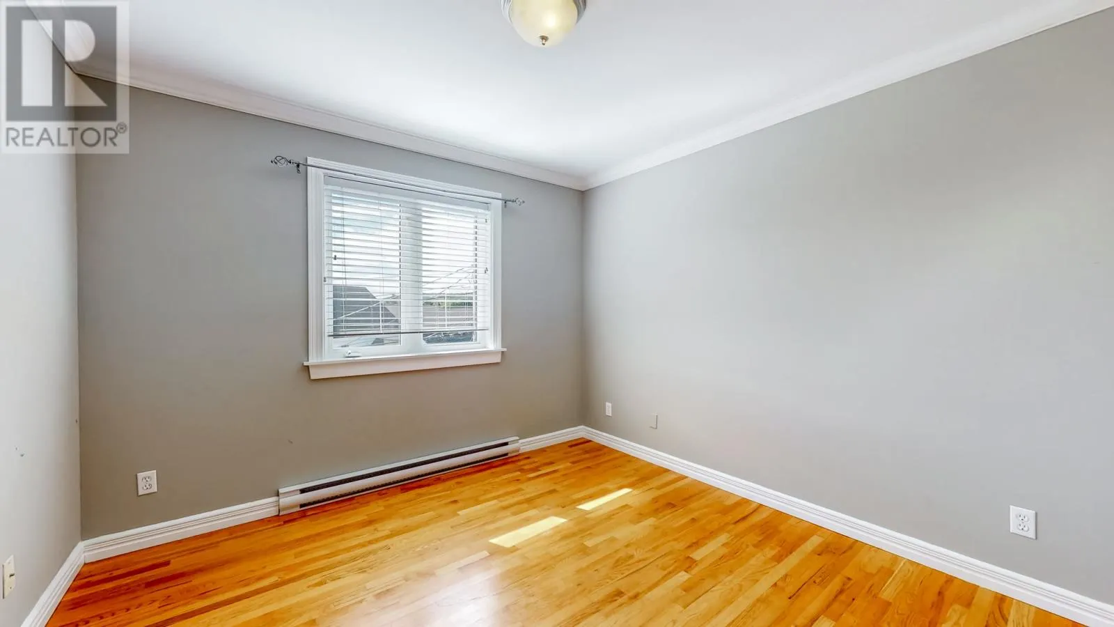11 Ledingham Place
