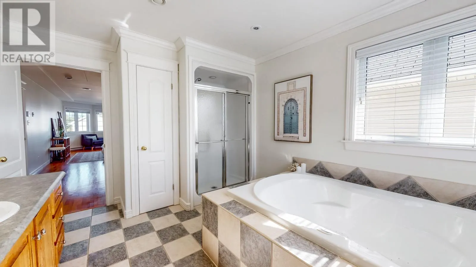11 Ledingham Place