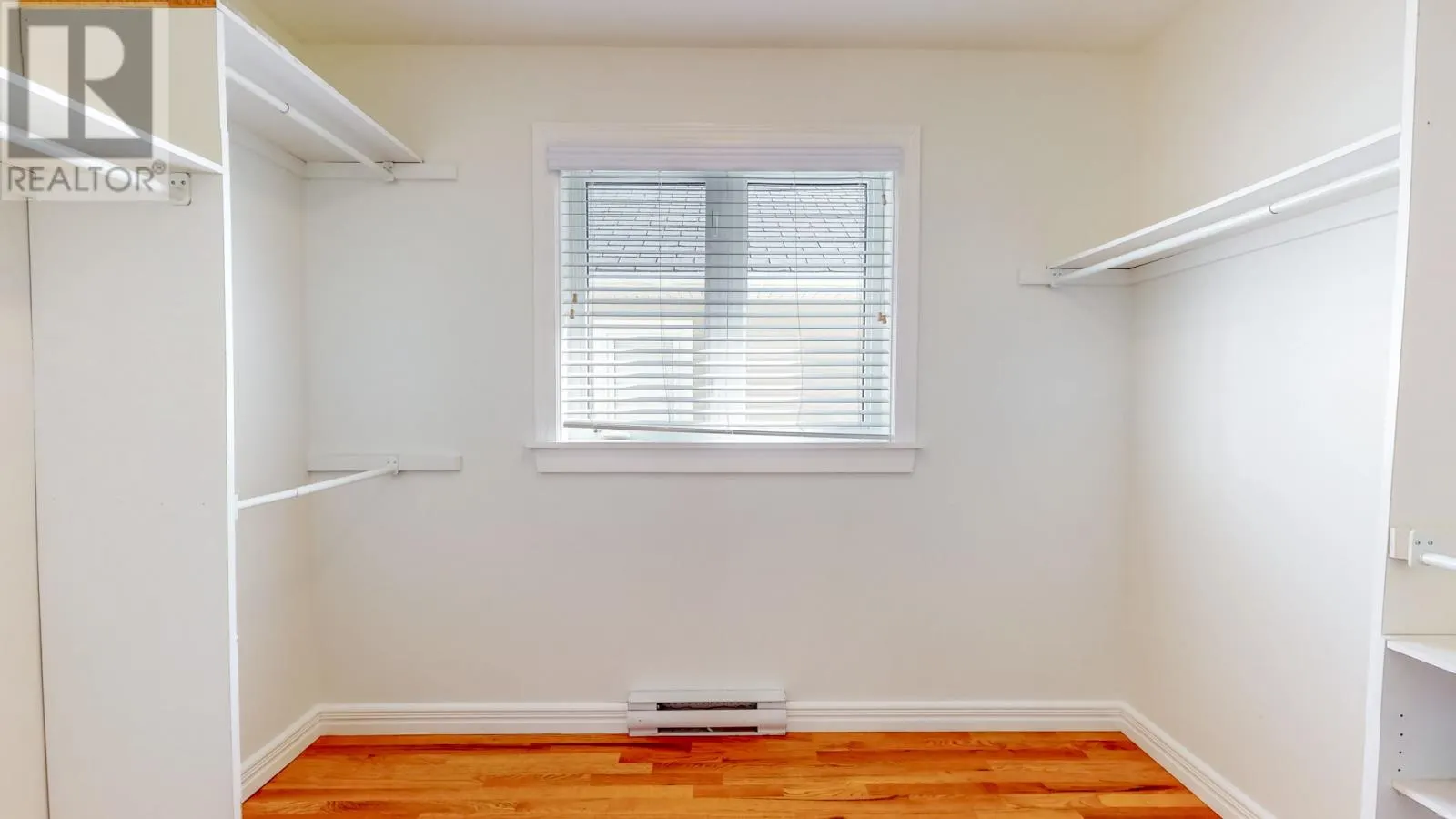 11 Ledingham Place