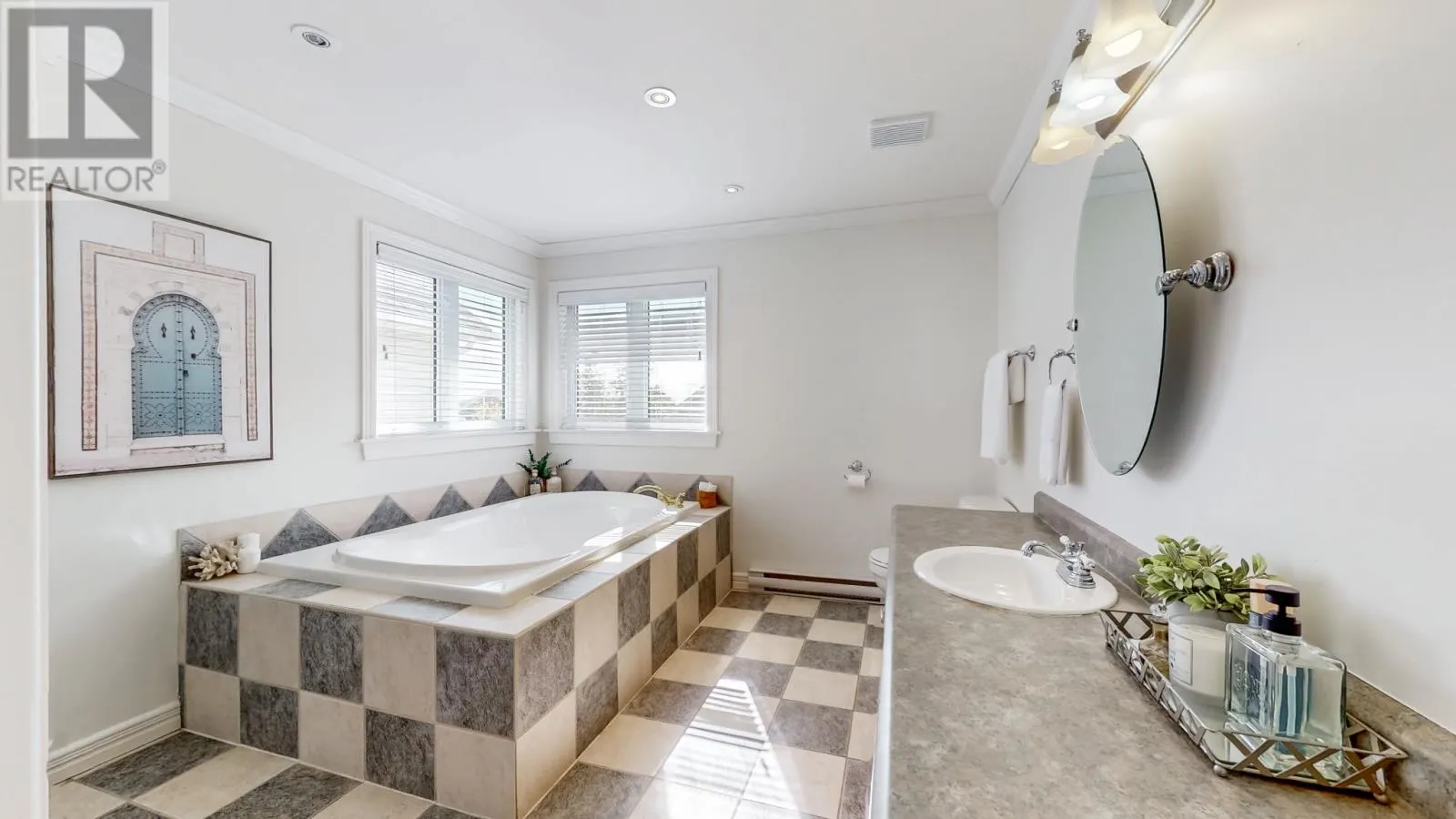 11 Ledingham Place