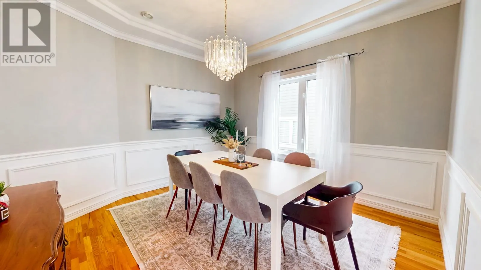 11 Ledingham Place