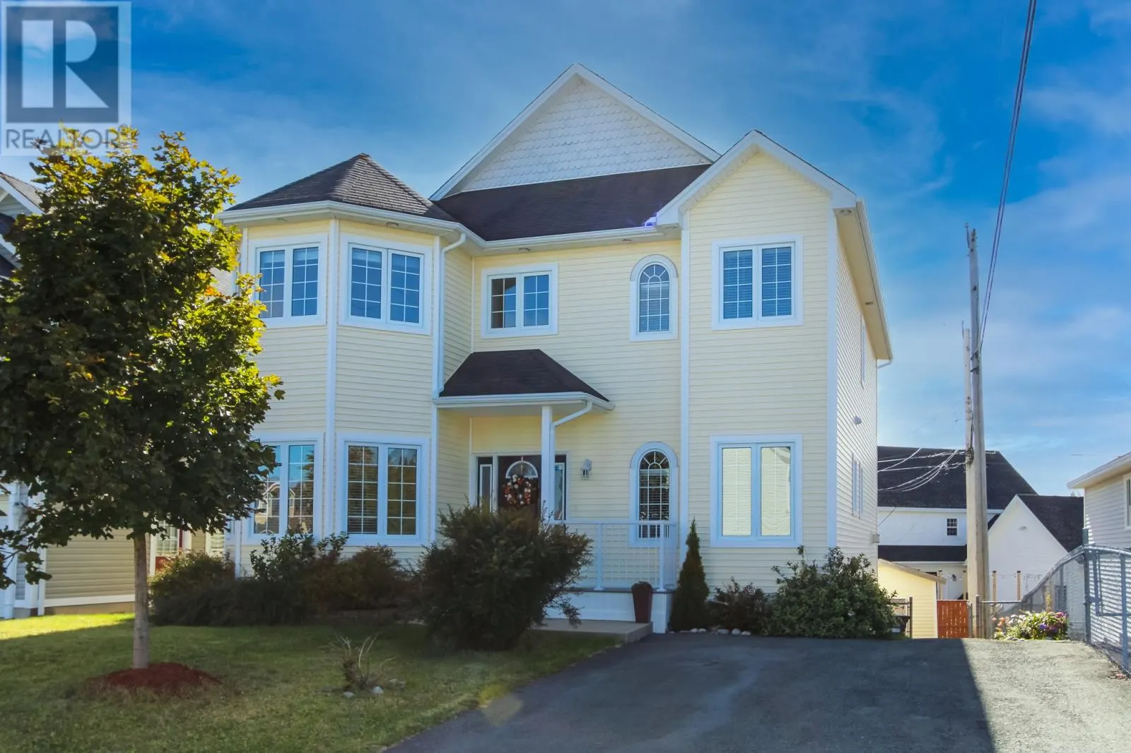 11 Ledingham Place
