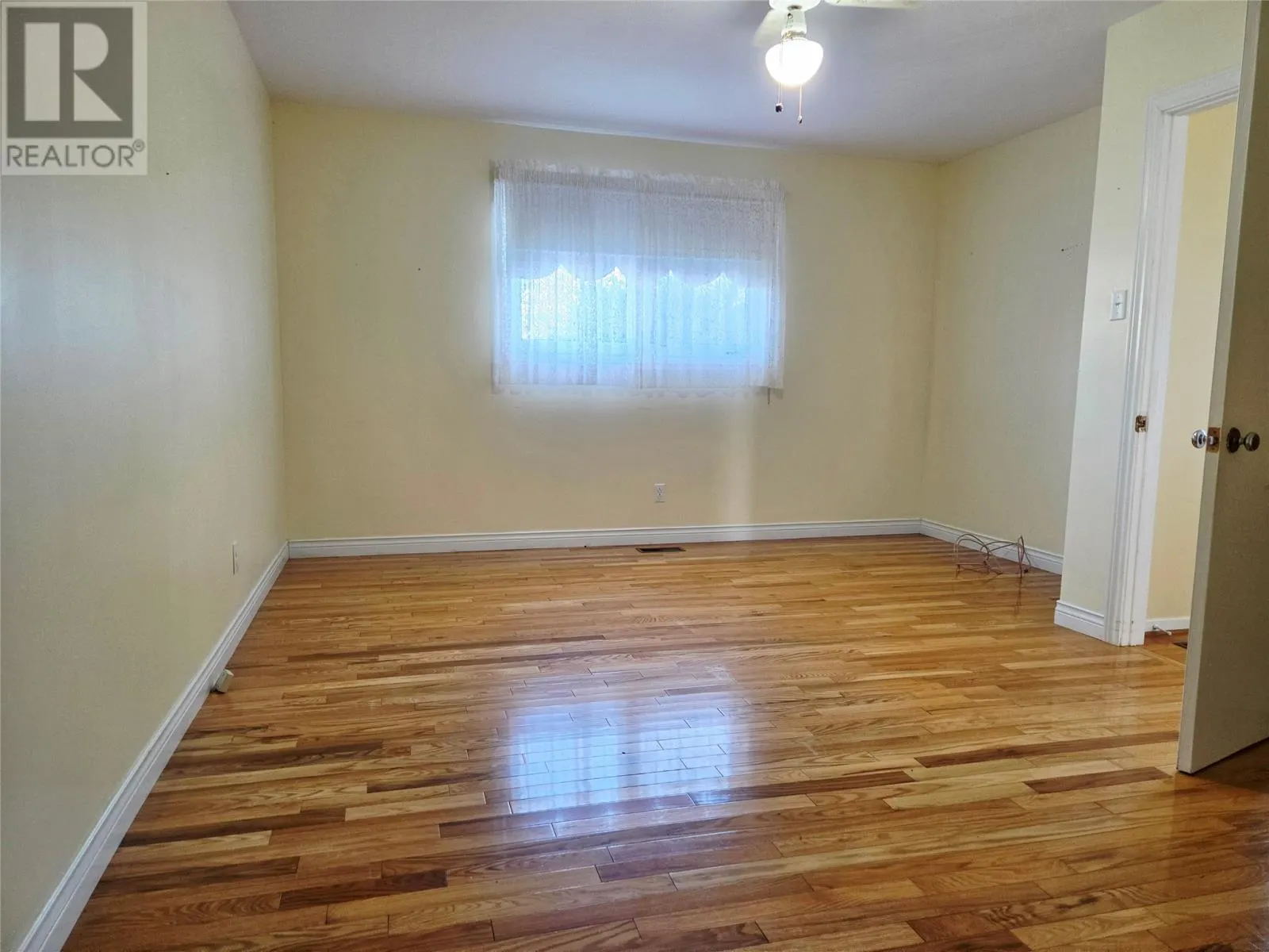 26 Forest Road