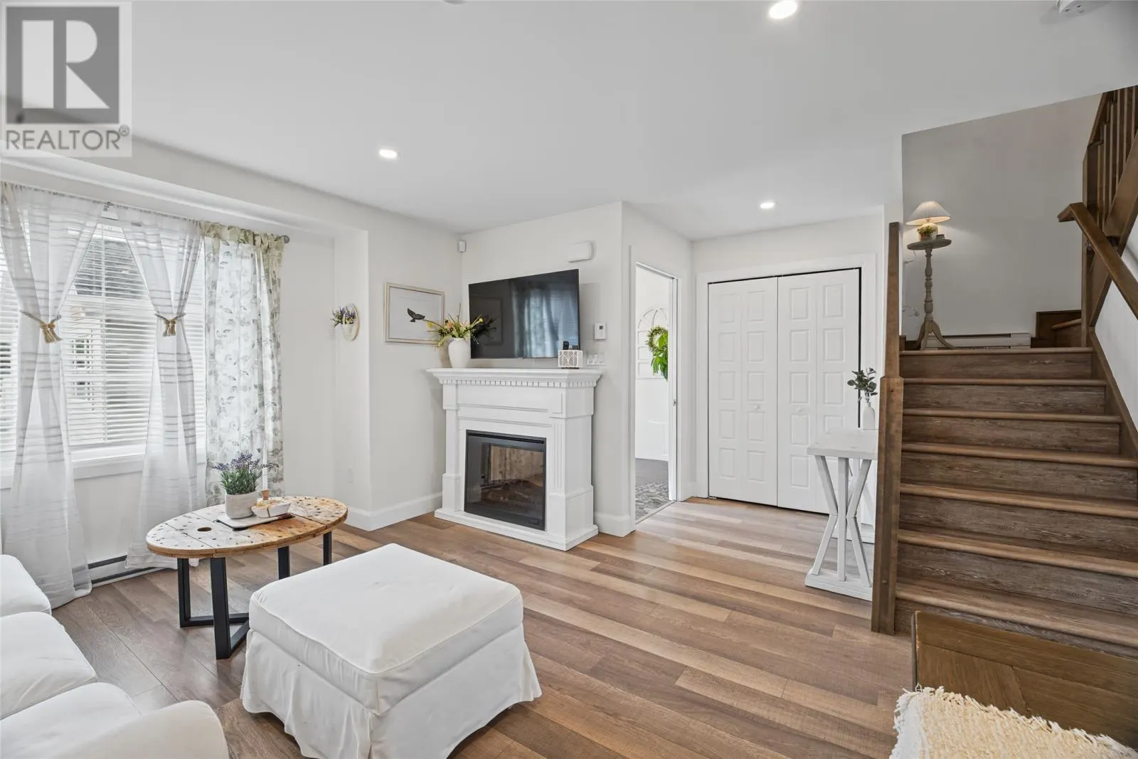 10 Glendale Court