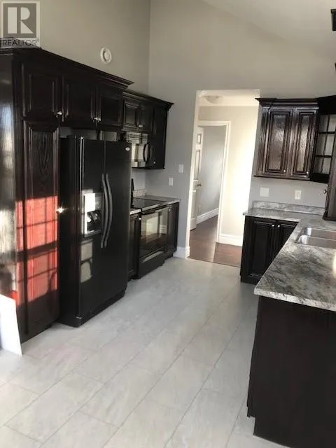 35 Treetop Drive