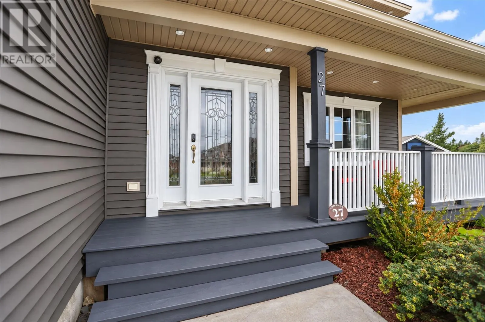 27 Summerwood Place