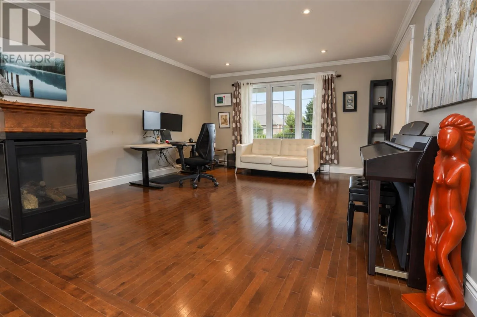 27 Summerwood Place
