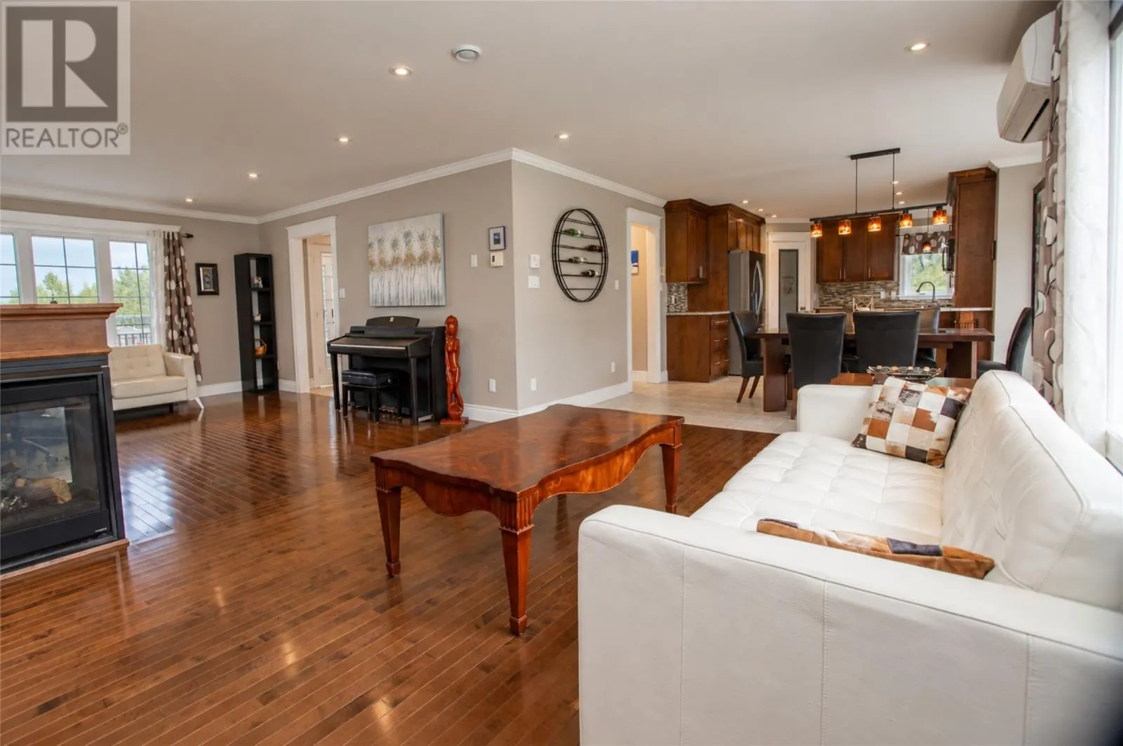 27 Summerwood Place