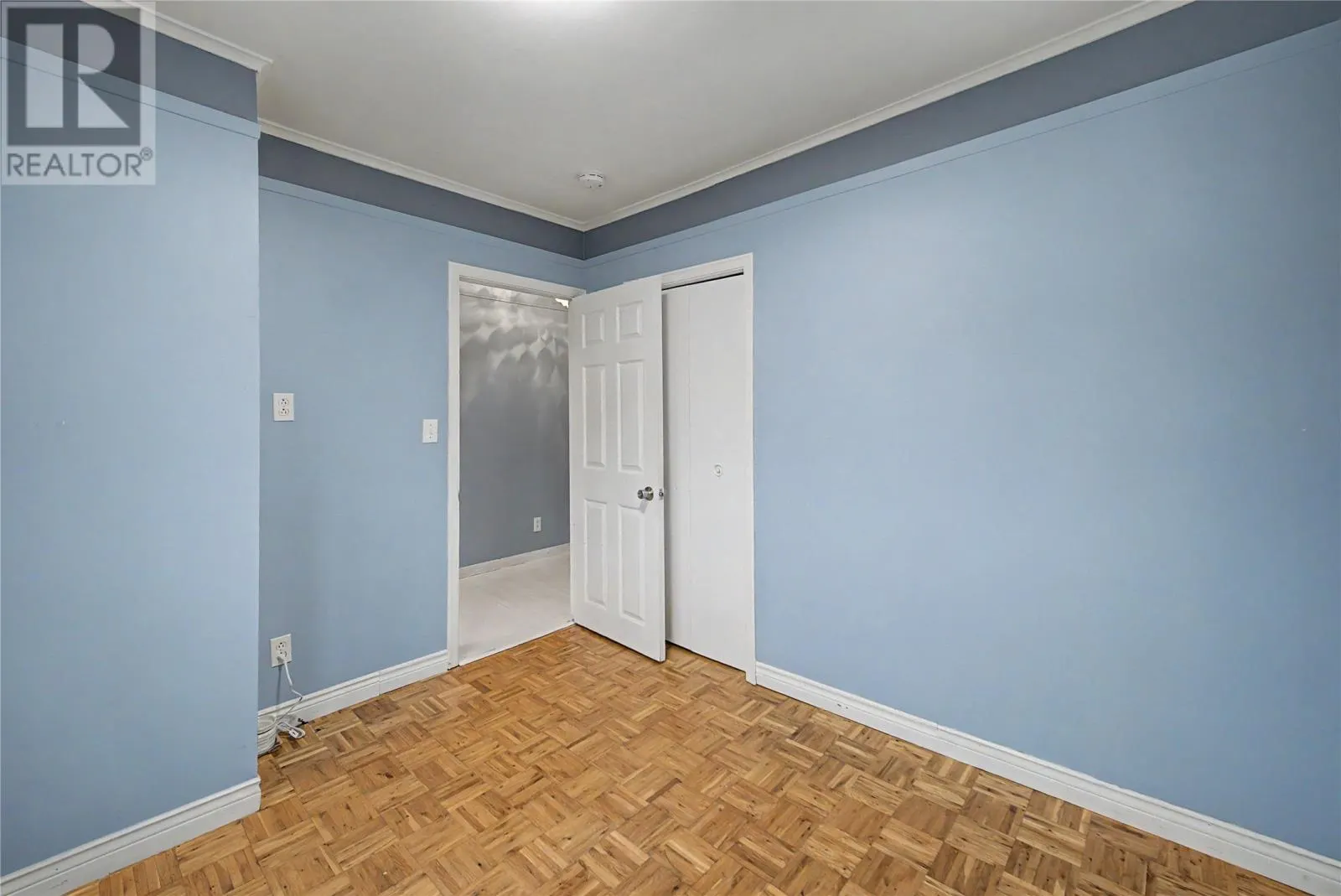 15 Paradise Road