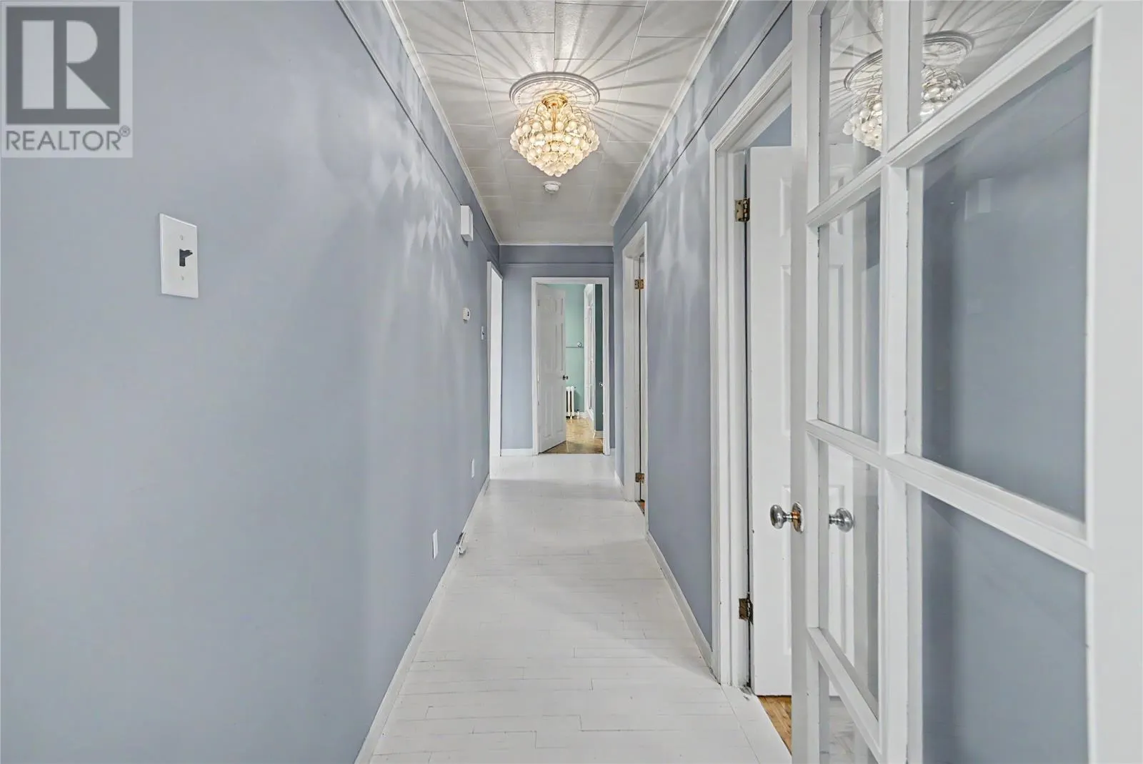 15 Paradise Road
