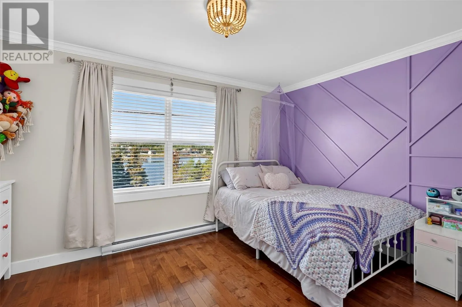 60 George Mercer Drive