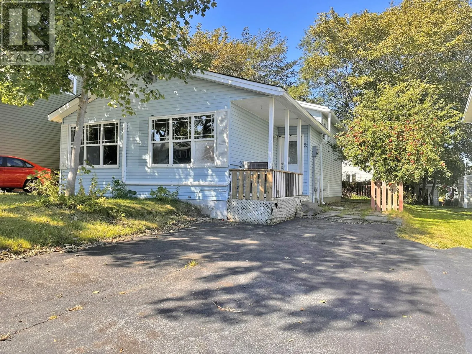 2 McMaster Place