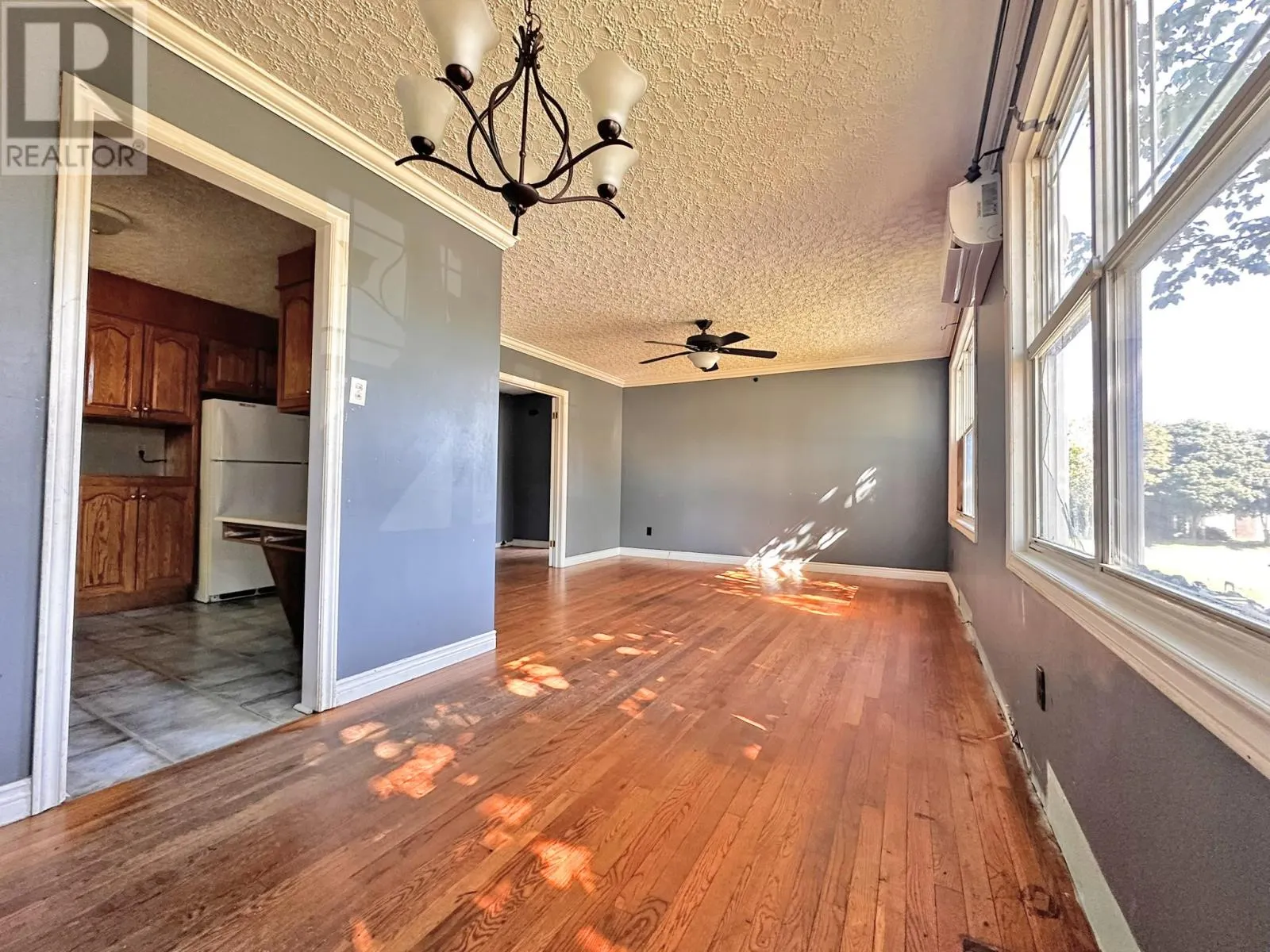 2 McMaster Place