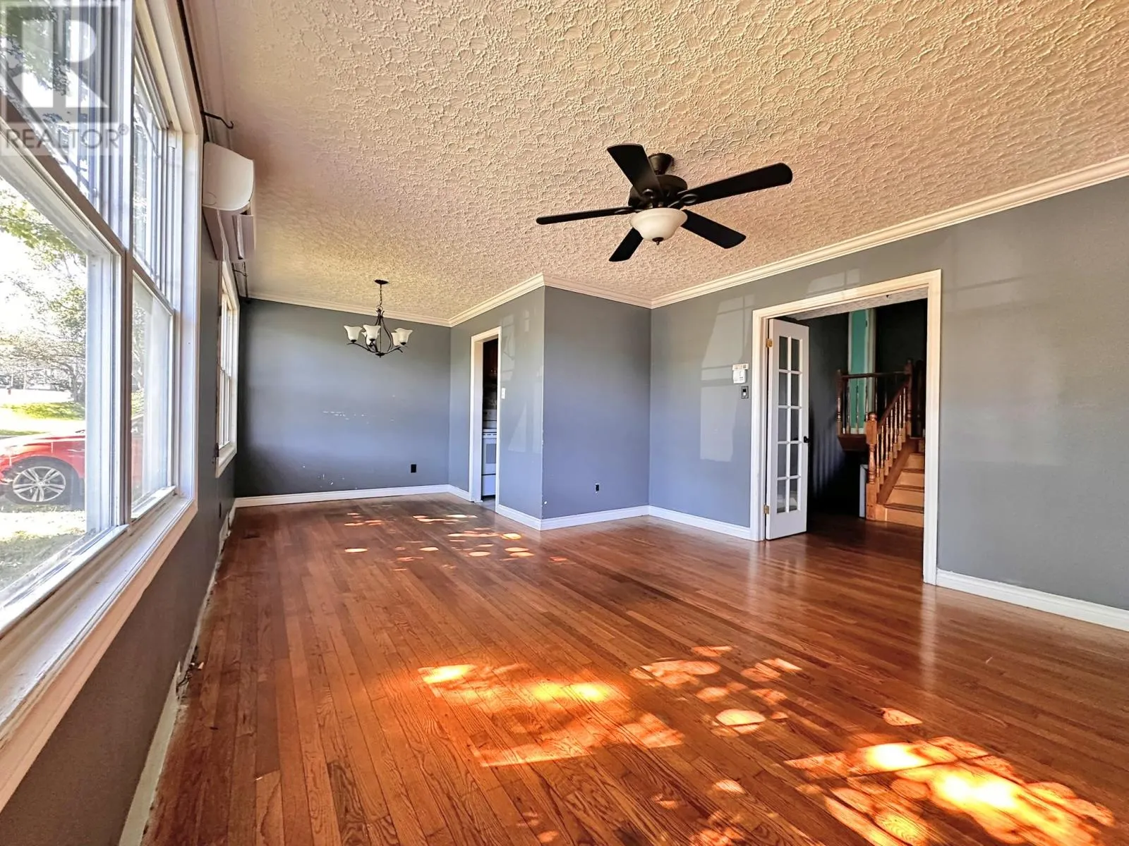 2 McMaster Place
