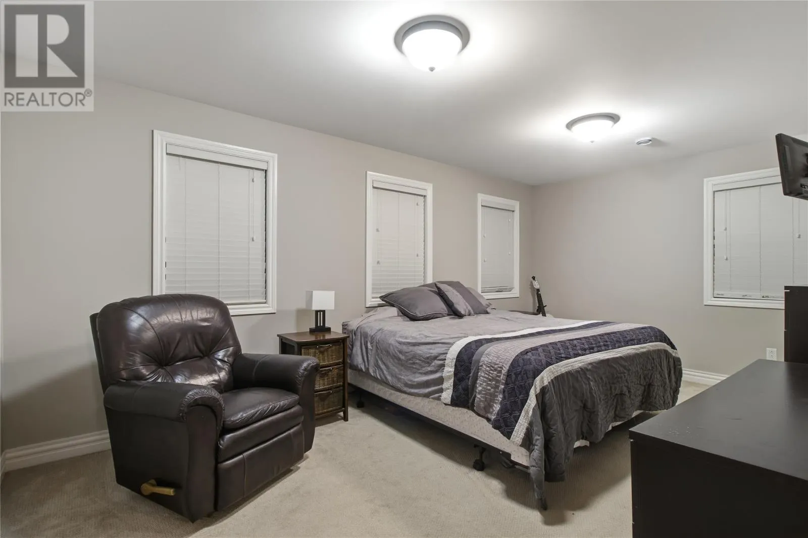14 Sugarpine Crescent