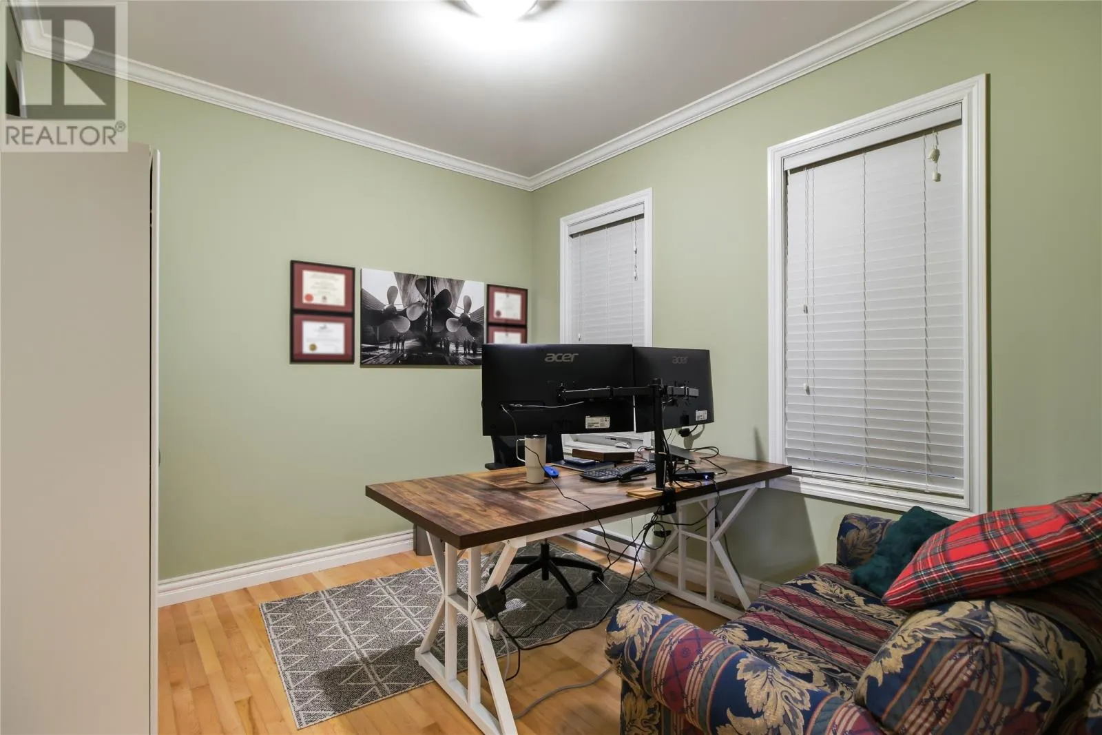 14 Sugarpine Crescent