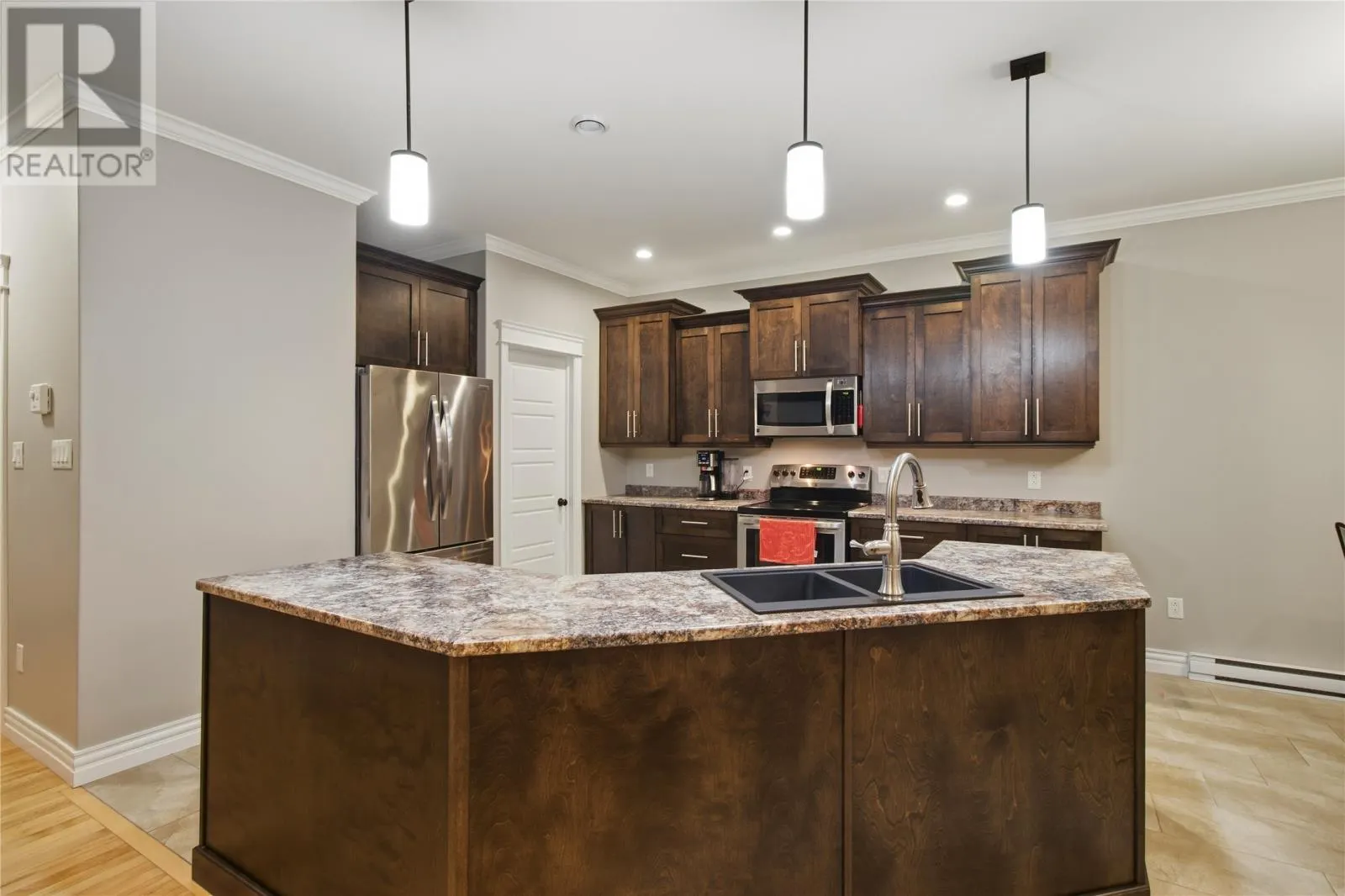 14 Sugarpine Crescent