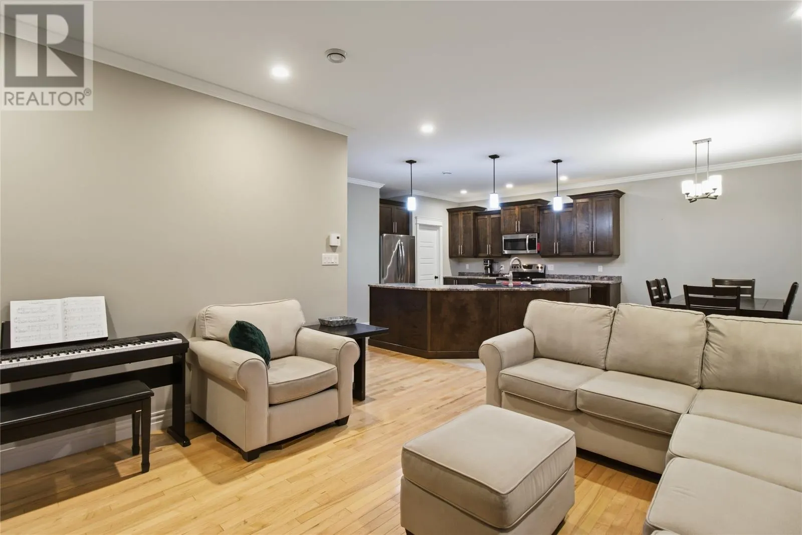 14 Sugarpine Crescent