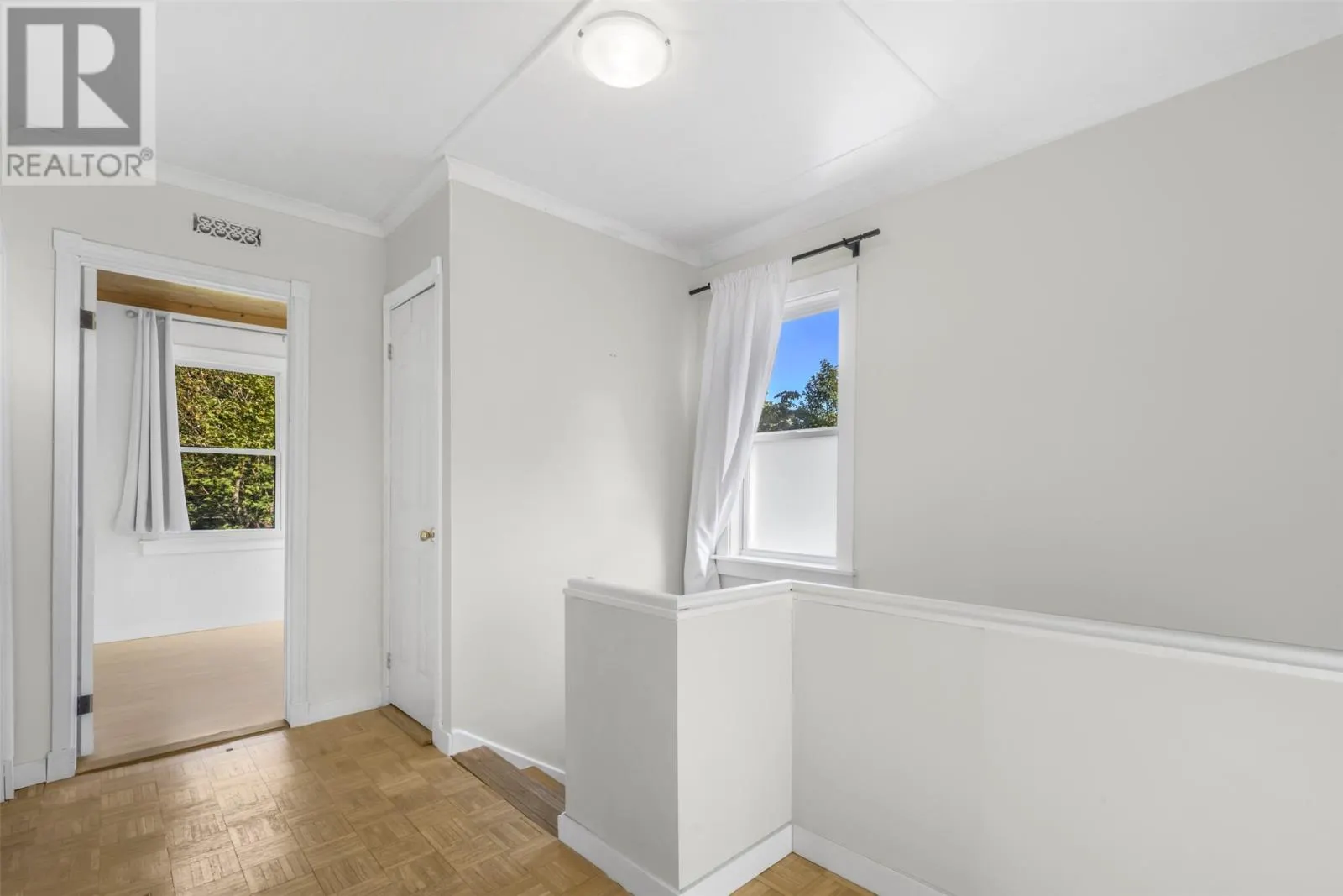 32 Craigmillar Avenue