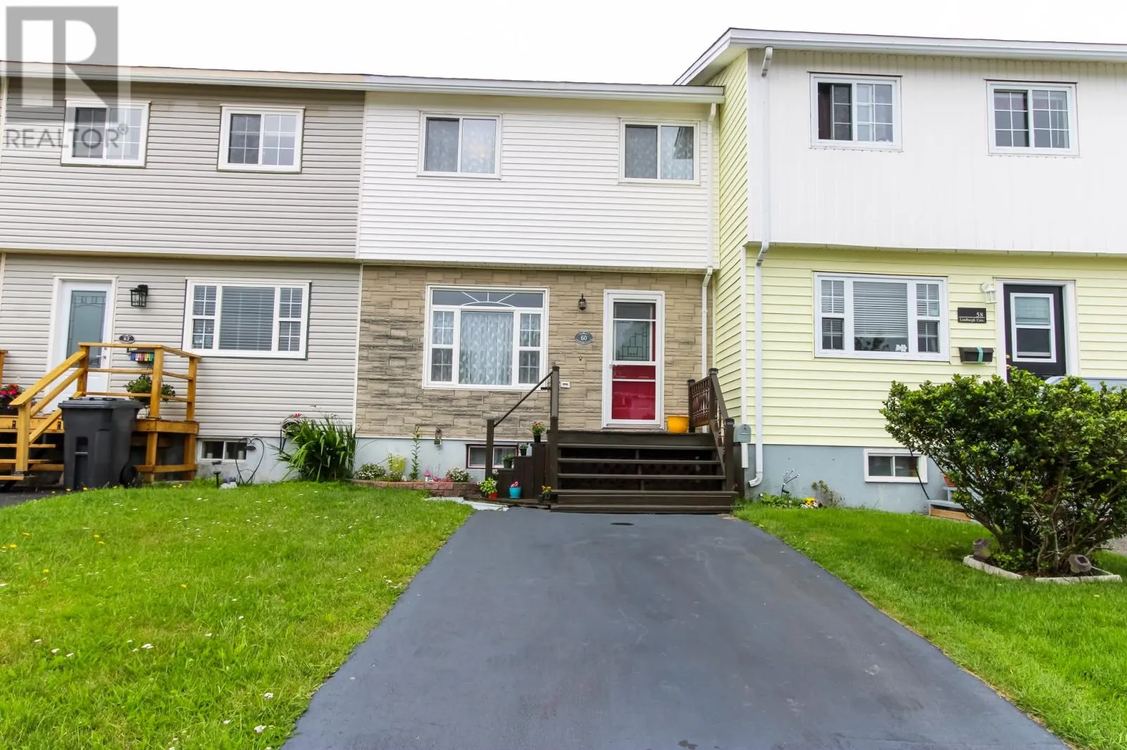 60 Lindbergh Crescent