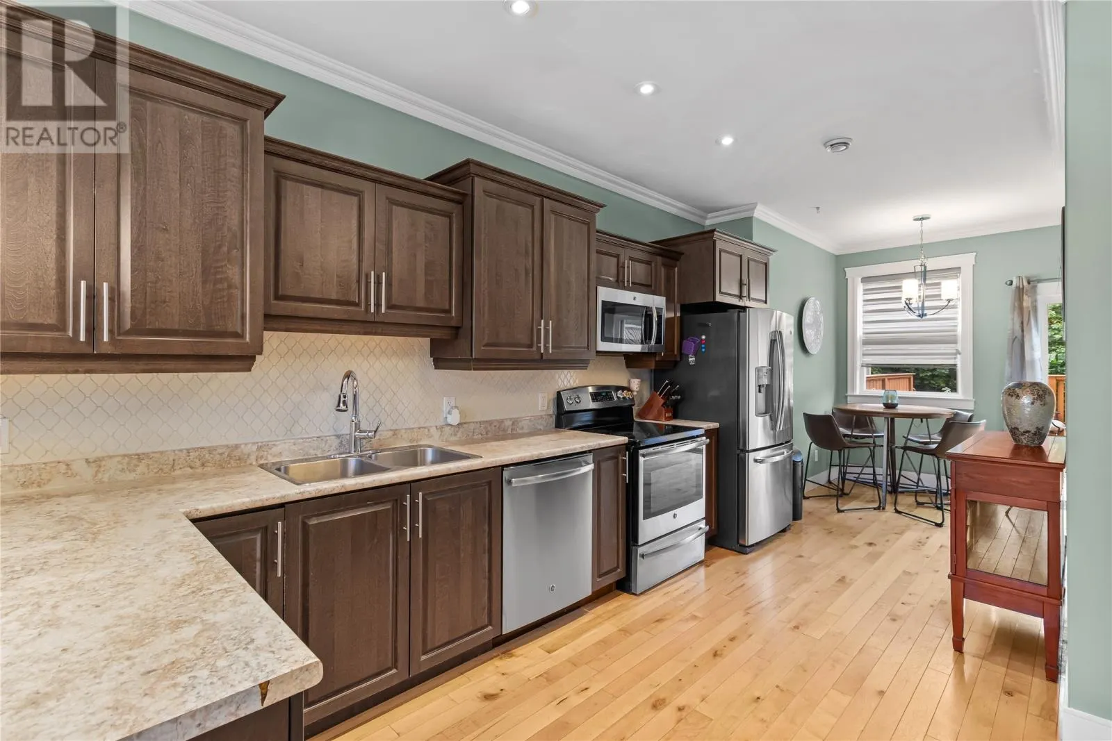 34 Freshwater Road
