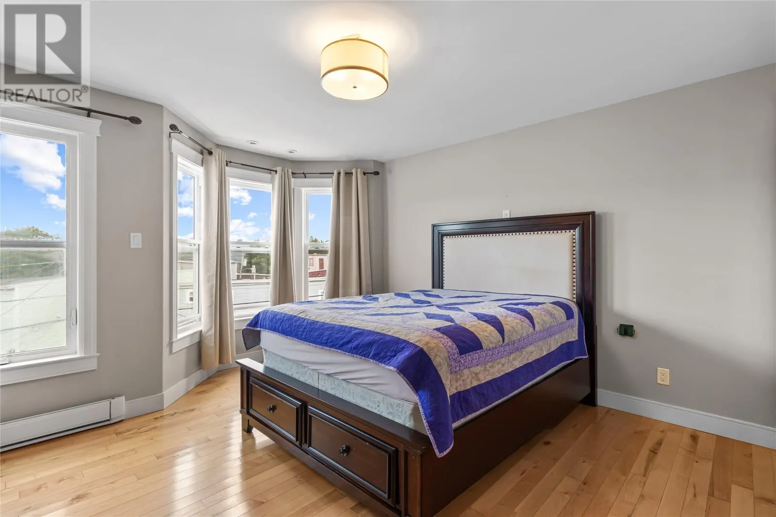 34 Freshwater Road