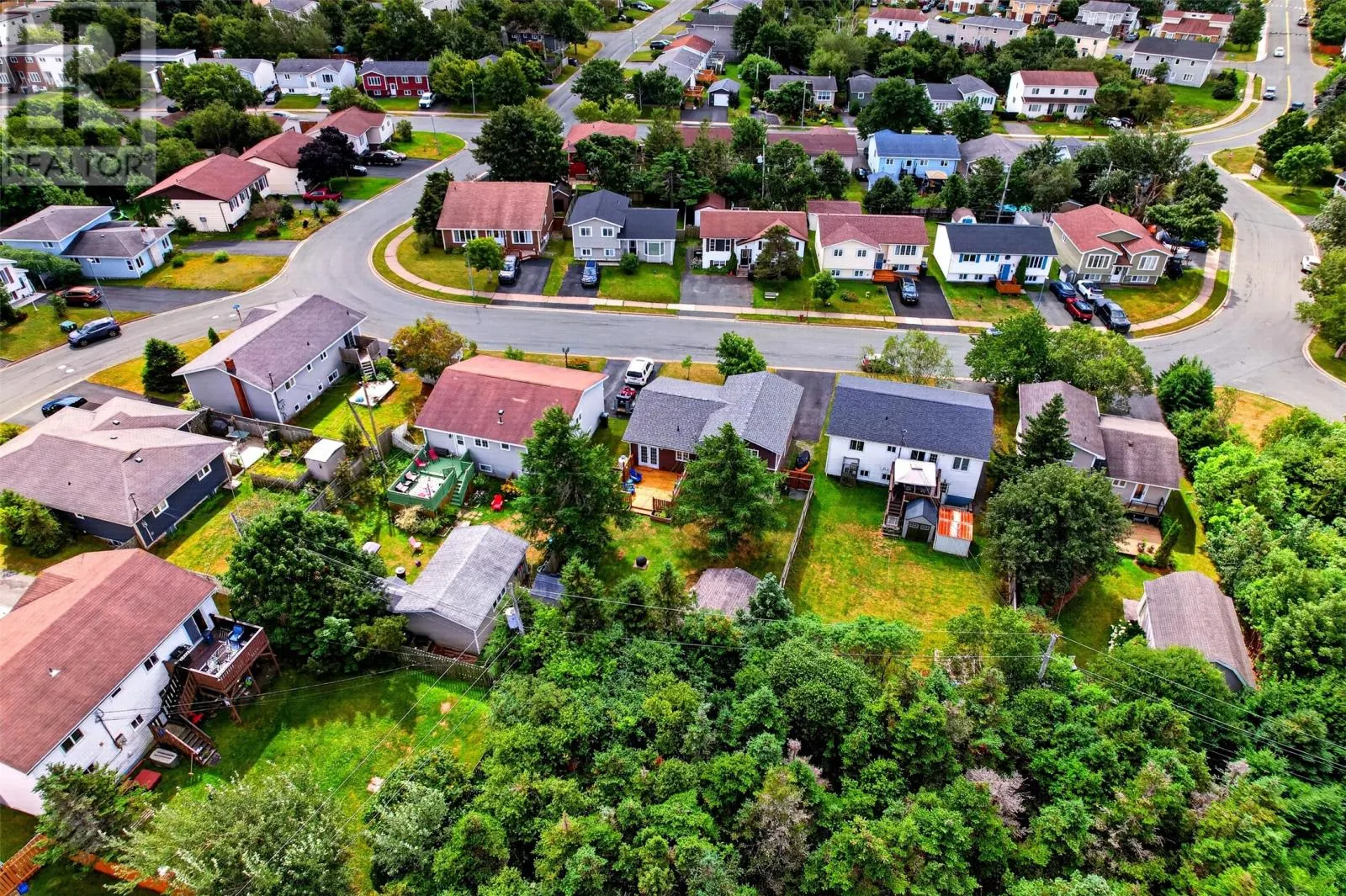 12 Leger Crescent